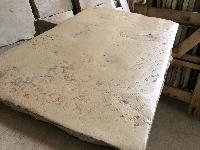 ANTIQUE DALLAGE EN PIERRE DE BOURGOGNE ANCIENS DE RèCUPERATION EPOQUE 1700 ORIGINALE DES DIMENSIONS DE 10/6 CM.<br>
DISPONIBLES EN MAGASIN STOCK DE 1000 M2.<br>
MATèRIAUX ANCIENS,DALLES EN PIERRE DE BOURGOGNE