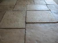 ANCIENT FLOORING IN PIERRE DE BOURGOGNE RECOVERY OLDSTONE FLOORS CUT TO 3 CM. FOR INTERIOR ORIGINATE THEM.<br>
AVAILABLE IN WAREHOUSE STOCK OF 1000 M2.RECLAIMED ANTIQUE LIMESTONE<br>
2015 DISCOUNT 10% ( PRICE SEND EMAIL ).<br>
MATèRIAUX ANCIENS OF BOURGOGNE