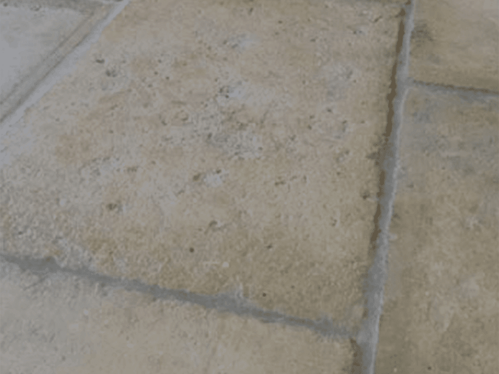 Reclaimed Grey Barr De Montpellier