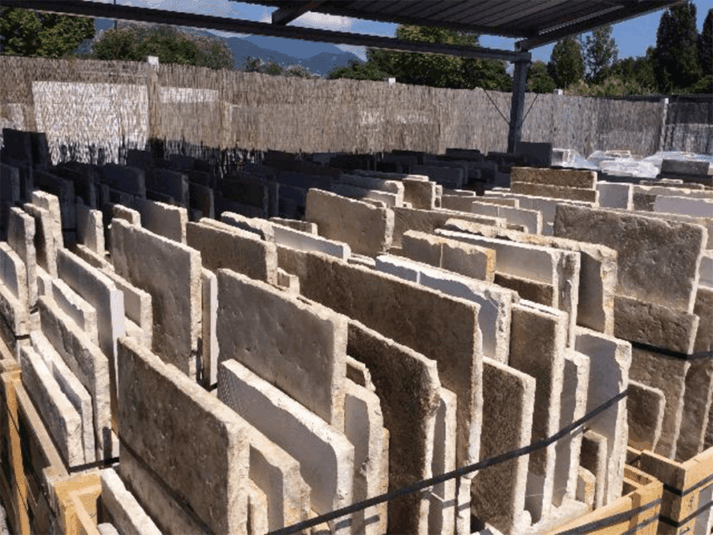Reclaimed French Stone Flooring Stock 3 Cm Thickness